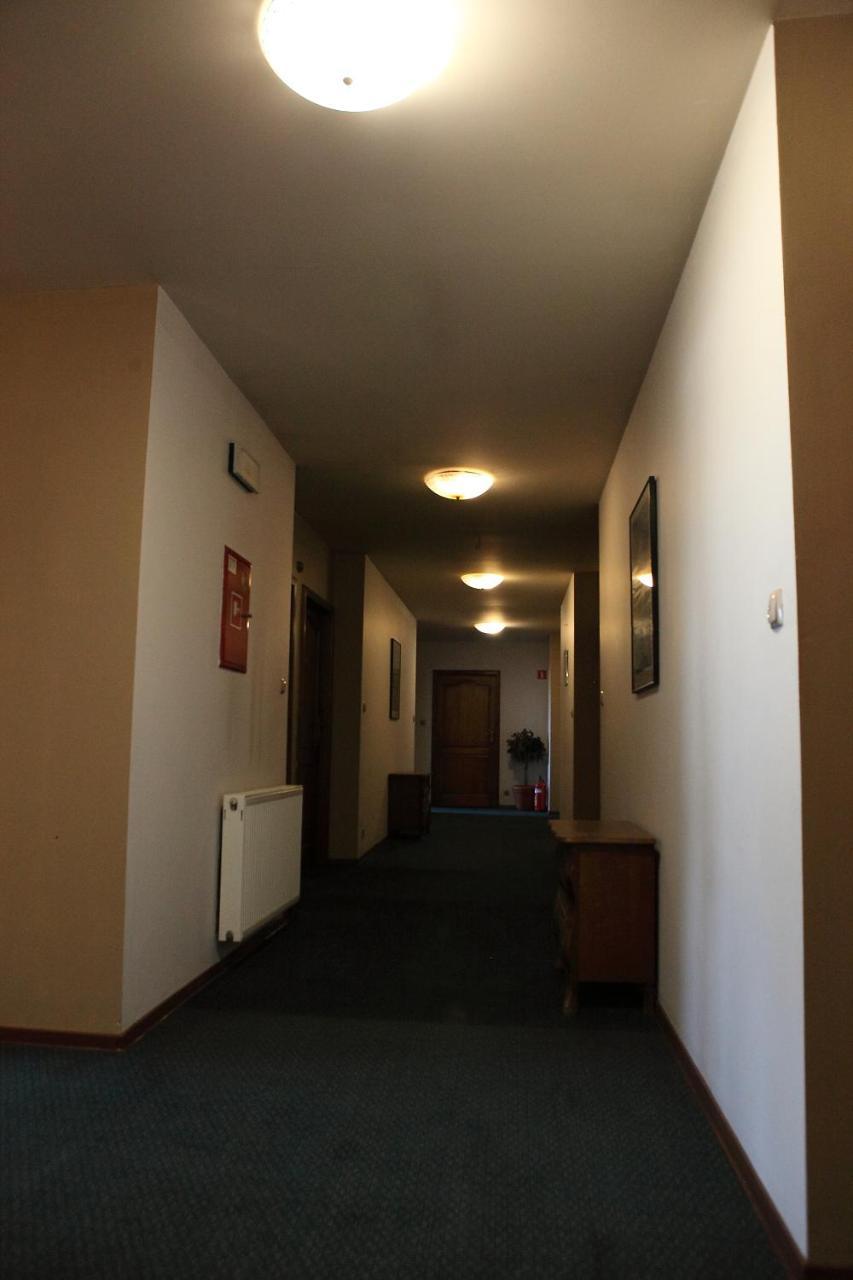 Katrina Aparthotel Ostrzeszow Exterior photo